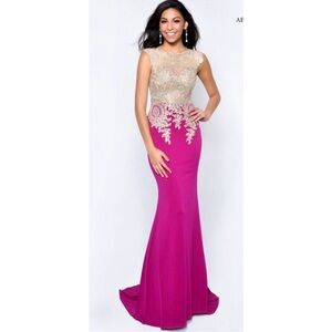 NWT Abby Paris 96019, Illusion Rhinestone/Jersey Gown, Magenta, 4